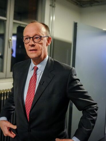 In der «Wahlarena» werden die Kanzlerkandidaten nacheinander befragt. Friedrich Merz von der Union ist zuerst an der Reihe.