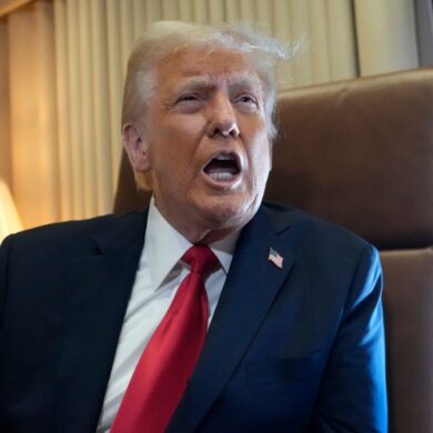 US-Präsident Trump kündigt neue Zölle unter anderem auf Stahl-Importe an. (Archivbild)