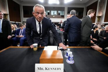Robert F. Kennedy Jr. wird Gesundheitsminister in der Regierung von US-Präsident Donald Trump. (Archivbild)