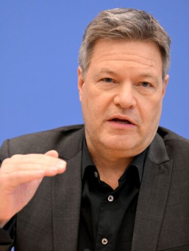 Habeck beansprucht keine führende Rolle mehr.