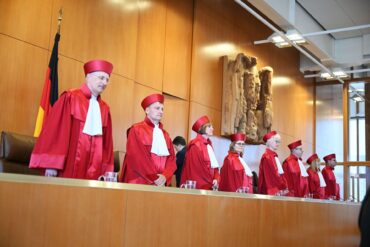 Die AfD will die geplanten Sondersitzungen des alten Bundestages zur Lockerung der Schuldenbremse vor Gericht verhindern. (Archivbild)