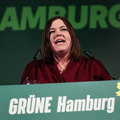Die Hamburger Grünen nehmen die Einladung der SPD zum Sondierungsgespräch an.