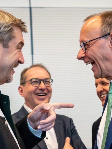 Ohne Zustimmung aus Bayern wird es knapp für das Finanzpaket im Bundestag. (Archivbild)