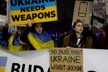 Die Ukraine ist bisher auf US-Militärhilfe im Kampf um ihr Bestehen im russischen Angriffskrieg angewiesen. (Archivbild)