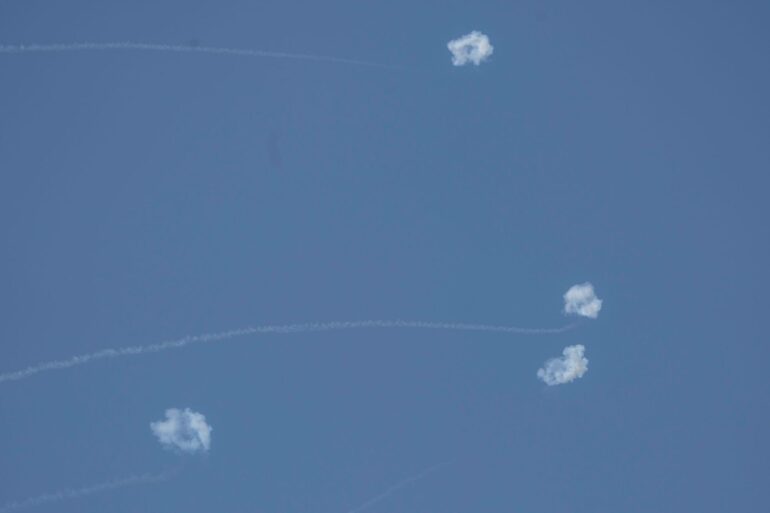 Bis zur Waffenruhe Ende November gab es regelmäßig Raketenangriffe der Hisbollah auf Israel. (Archivbild)