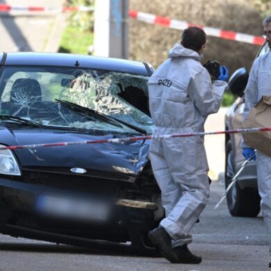 Mit diesem Fahrzeug soll ein Mann in eine Menschenmenge in Mannheim gefahren sein.