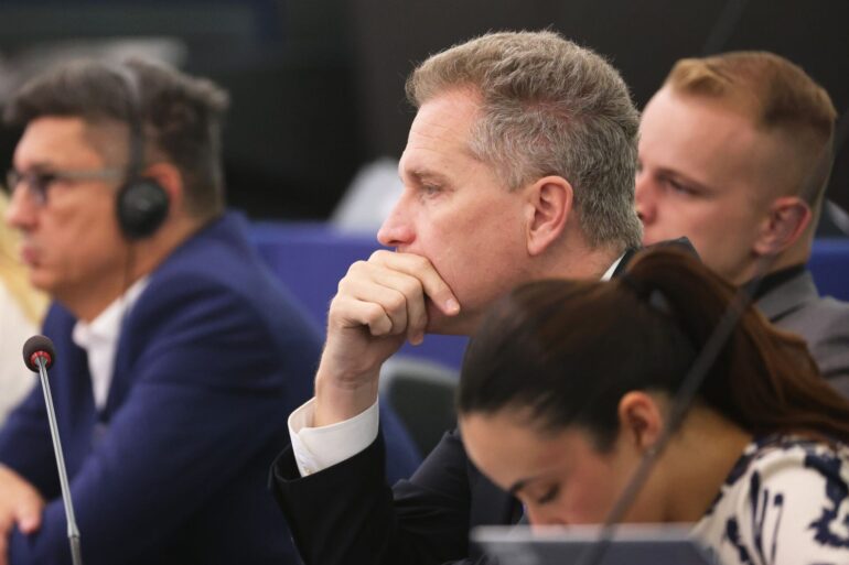 Das Europaparlament hebt die Immunität des AfD-Abgeordneten Petr Bystron auf. (Archivbild)