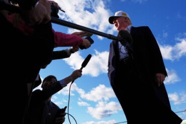 Trump glaubt, Selenskyj könnte Ansprüche auf die Krim aufgeben.