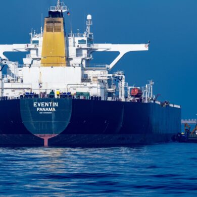 Der deutsche Zoll hat den Tanker eingezogen.
