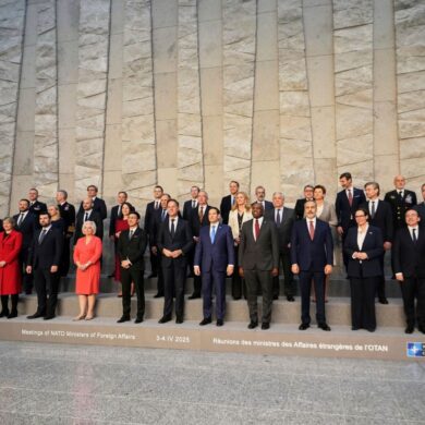 Die Nato-Außenminister beraten in Brüssel.