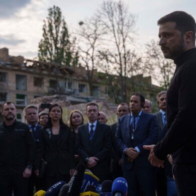 Der ukrainische Präsident Wolodymyr Selenskyj kündigte Treffen an, die eine «Ruhe für die Ukraine» näher bringen sollen.