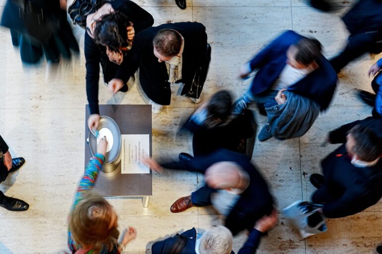 Am 2. Dezember 2022 stimmten die Abgeordneten im Bundestag über das Chancen-Aufenthaltsrecht ab. (Archivbild)