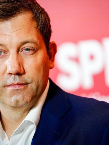 Lars Klingbeil spricht erstmals über seine schwere Erkrankung.