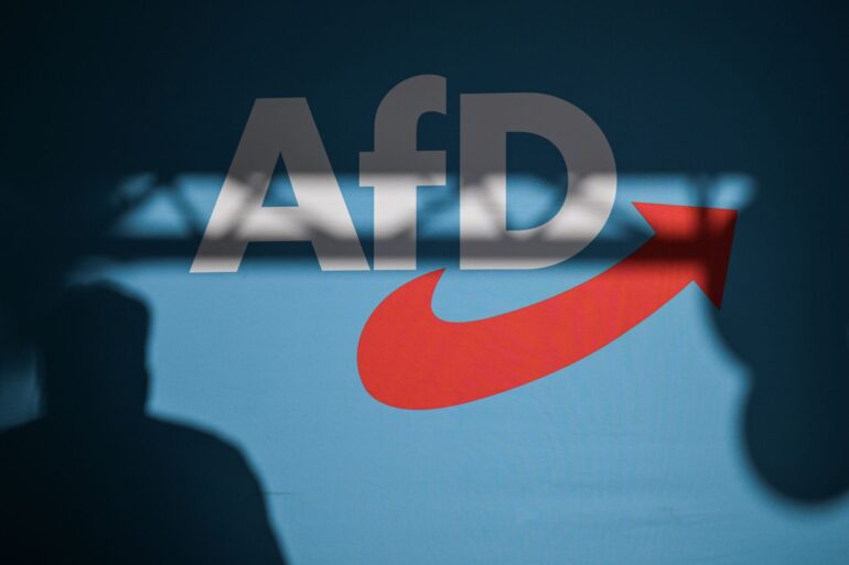 Die Debatte über Folgen aus der Verfassungsschutz-Einstufung nimmt Fahrt auf. (Archivbild)