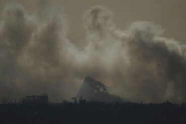 Nach Medienberichten hat das israelische Militär alle seine regulären Infanterie- und Panzerbrigaden in den umkämpften Gazastreifen verlegt. (Archivbild)
