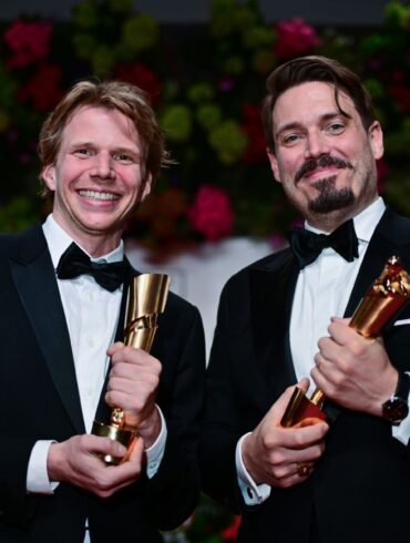 Die Drehbuchautoren Tim Fehlbaum (l) und Moritz Binder haben beim Deutschen Filmpreis abgeräumt.