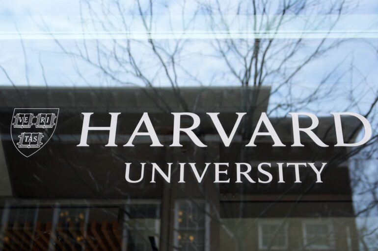 Trump hat der Elite-Universität Harvard den Kampf angesagt. (Archivbild)