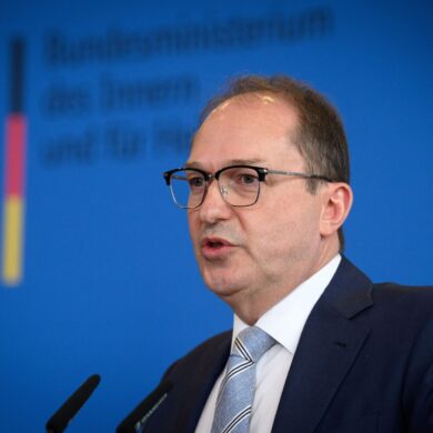 Bundesinnenminister Alexander Dobrindt (CSU) hatte schon vor seinem Amtsantritt Verschärfungen in der Migrationspolitik angekündigt.