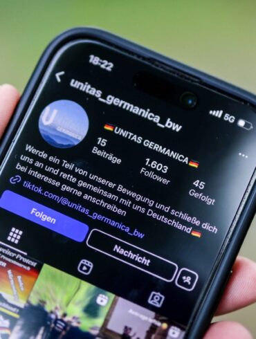 Die Aktivisten geben sich im Netz kampfbereit und teils aggressiv.