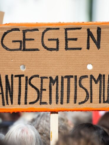 Viele Menschen in Deutschland wenden sich gegen Antisemitismus - im Alltag gibt es dennoch Tausende von Vorfällen. (Archivbild)