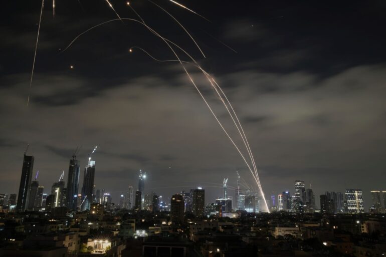 Die Angriffe des Irans auf Israel gehen weter.