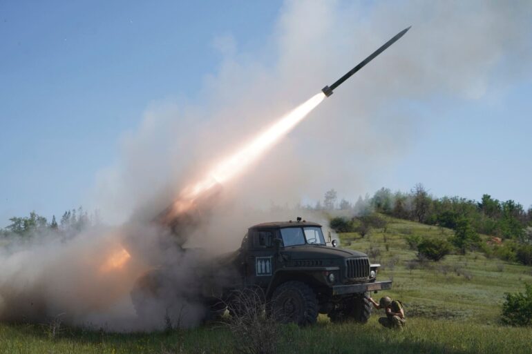 An der Front steht die Ukraine weiter stark unter Druck