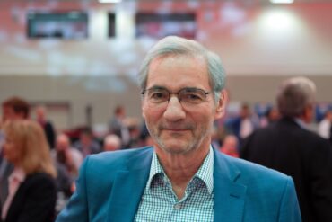 Will bestehende Kontakte nicht abreißen lassen: Matthias Platzeck. (Archivbild)