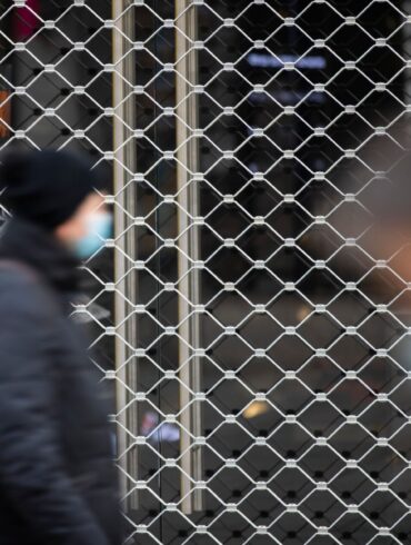 Die Alltagsvorgaben zur Virus-Eindämmung sollen aufgearbeitet werden. (Archivbild)