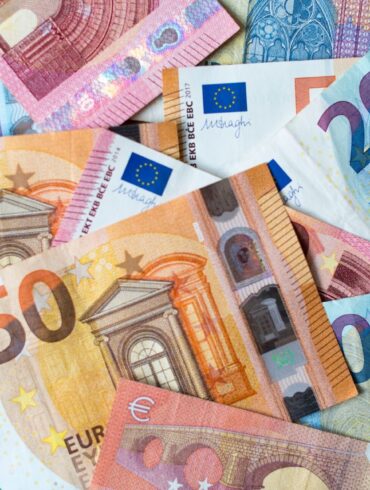 Im Bundeshaushalt klafft in den kommenden Jahren eine Milliardenlücke. (Symbolbild)