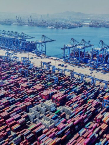 Trotz des Handelskonflikts mit den USA ist Chinas Wirtschaft im zweiten Quartal deutlich gewachsen. Doch viele Probleme bleiben ungelöst. (Archivbild)