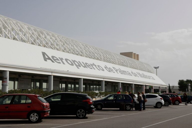 Bei der Evakuierung eines Flugzeugs in Palma de Mallorca wurden mehrere Menschen verletzt. (Archivfoto)