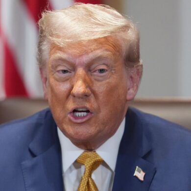Trump wirft Putin vor, eine Menge Blödsinn zu erzählen.
