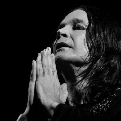 Erst vor wenigen Wochen stand er mit Black Sabbath ein letztes Mal auf der Bühne. Nun ist Ozzy Osbourne gestorben. (Foto von 2010)