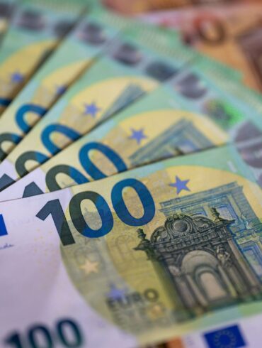 Startschuss für die 100 Milliarden für die Länder - doch wie viel bekommen die Kommunen? (Symboldbild)