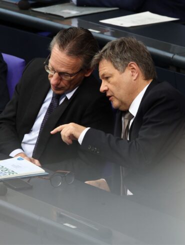 Die Zukunftspläne von Jörg Kukies und Robert Habeck werden konkreter. (Archivbild)