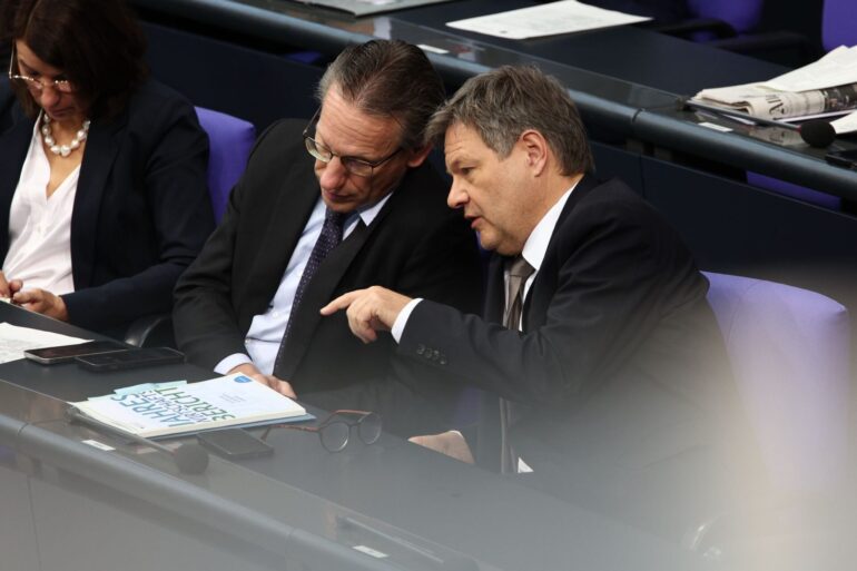 Die Zukunftspläne von Jörg Kukies und Robert Habeck werden konkreter. (Archivbild)