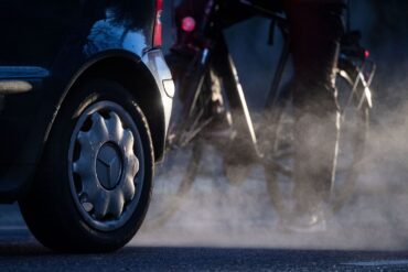 Bremser für den Klimaschutz: Verkehr und Gebäude gelten seit Jahren als Problemsektoren. (Archivbild)