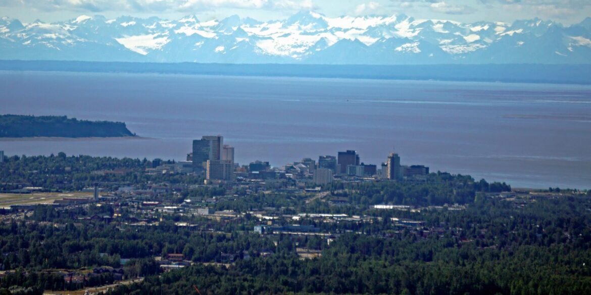 Die Stadt Anchorage ist Schauplatz eines Treffens zwischen US-Präsident Trump und dem russischen Präsidenten Putin.