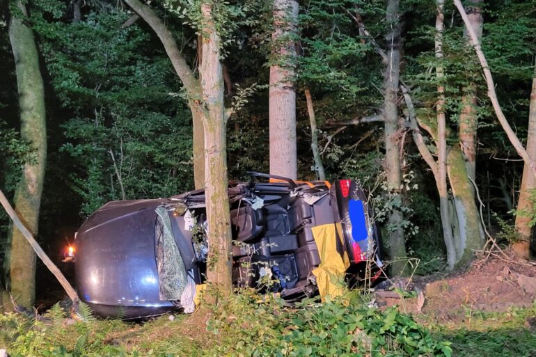 Bei den Insassen des Wagens handelte es sich um zwei Ehepaare.