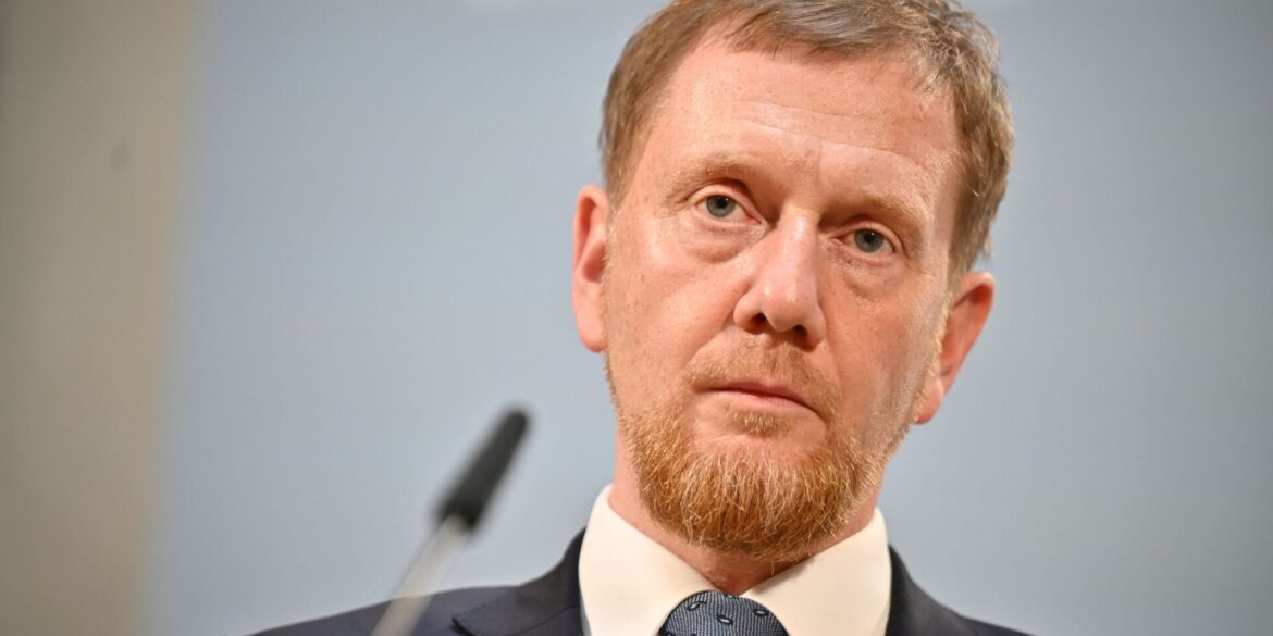 Kretschmer befürwortet Änderungen beim Bürgergeld. (Archivbild)