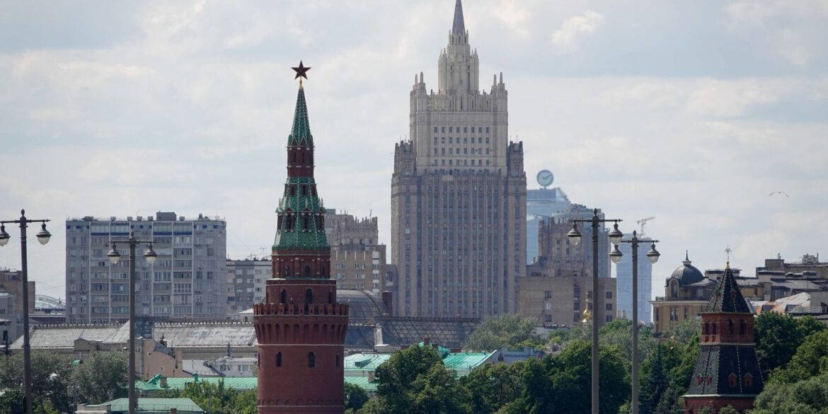 Eine Reaktion des Kreml oder des Außenministeriums in Moskau auf die atomaren Drohungen von US-Präsident Donald Trump lässt auf sich warten. (Archivbild)