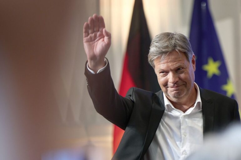 Robert Habeck, hier beim Abschied aus dem Bundeswirtschaftsministerium, verlässt nun auch den Bundestag.