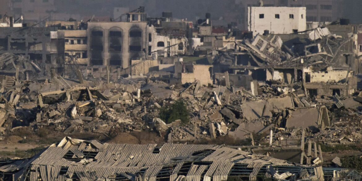 Wegen der katastrophalen Lage im Gazastreifen hat die EU-Kommission eine Einschränkung der Zusammenarbeit mit Israel vorgeschlagen.