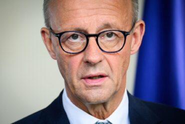 Merz und Söder hätten einen Koalitionsvertrag mit Steuererhöhungen nicht unterschrieben, sagt der Kanzler. (Archivbild)