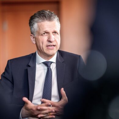 Wie können die Milliardenlöcher im Haushalt gestopft werden? Kanzleramtsminister Thorsten Frei (CDU) meint: Nicht mit Steuererhöhungen. (Archivbild)