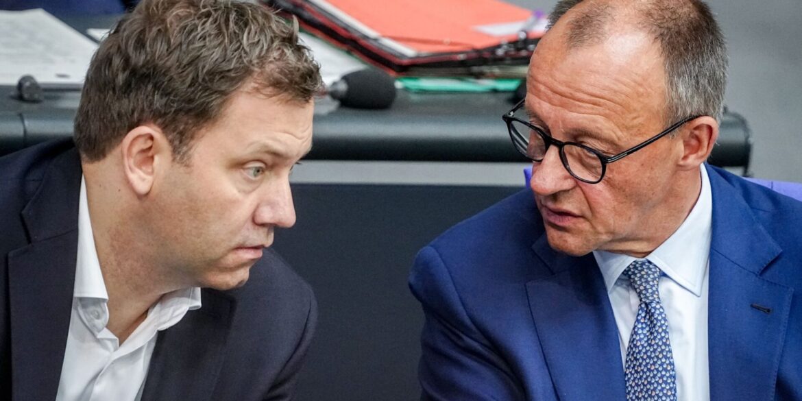 Der Start war holprig. Die Koalitionäre hoffen darauf, dass sie nach der Sommerpause besser in die Spur kommen. (Archivbild)