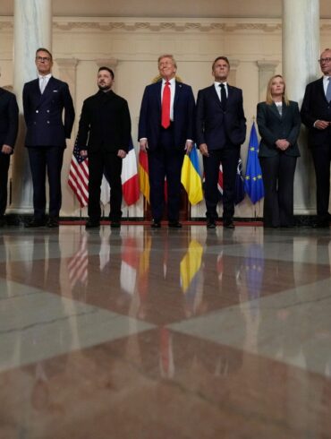 Trump arbeitet an einem Zweiertreffen Putins mit Selenskyj.
