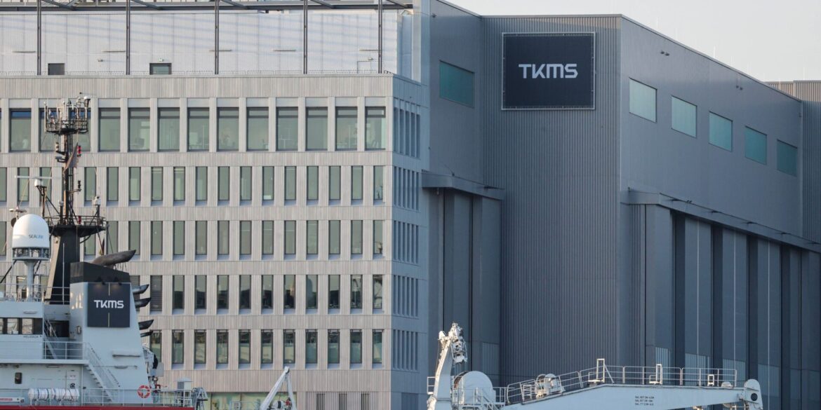TKMS wird eigenständig und geht an die Börse. hyssenkrupp behält allerdings mit 51 Prozent die Mehrheit an Deutschlands größtem Marineschiffbauer.
