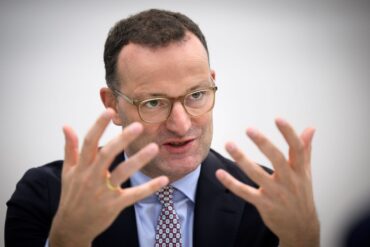 Spahn stößt Debatte über Vermögensverteilung an. (Archivbild)