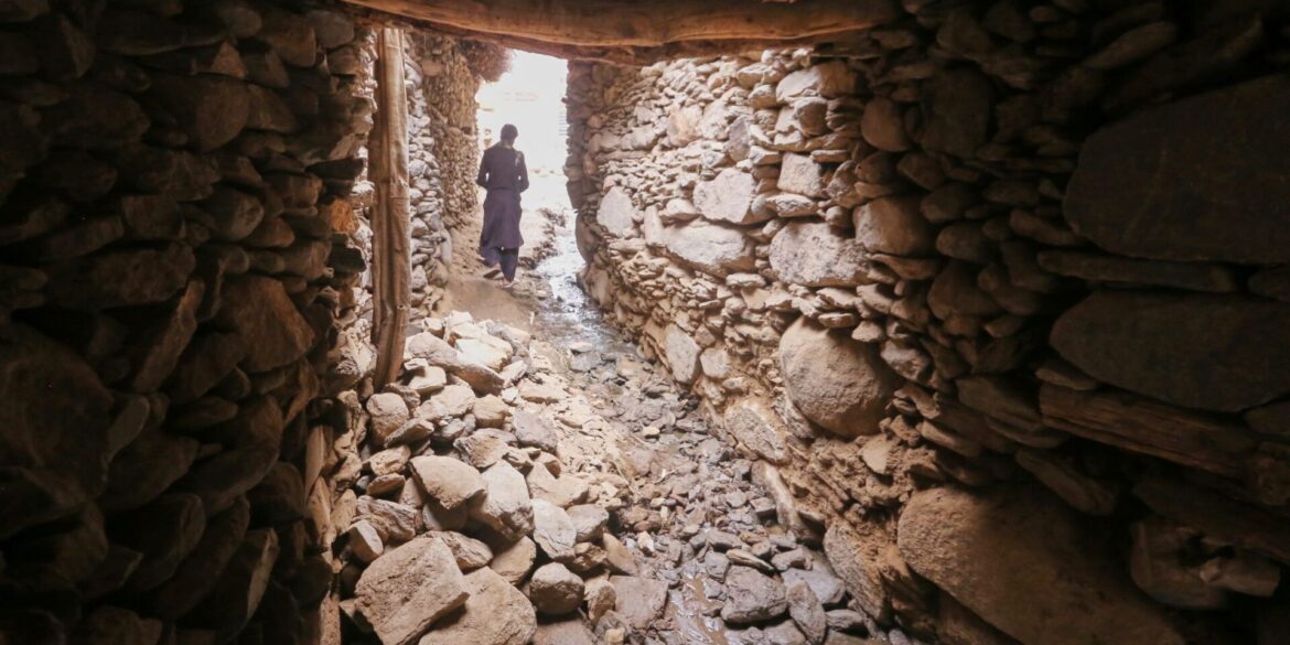 Schwere Zerstörungen gibt es in den Dörfern nach dem Erdbeben in Afghanistan.